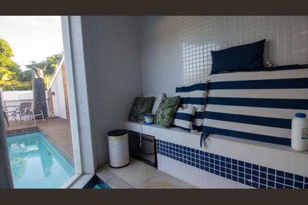 Casa de condomínio à venda com 374m², 5 quartos e 3 vagas Casa de condomínio à venda com 374m², 5 quartos e 3 vagasÁrea comum - Sauna