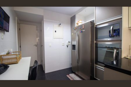 Casa de condomínio à venda com 374m², 5 quartos e 3 vagas Casa de condomínio à venda com 374m², 5 quartos e 3 vagasCozinha