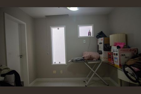 Casa de condomínio à venda com 374m², 5 quartos e 3 vagas Casa de condomínio à venda com 374m², 5 quartos e 3 vagasSuíte 5