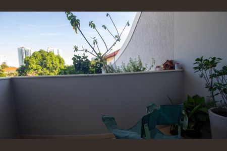 Casa de condomínio à venda com 374m², 5 quartos e 3 vagas Casa de condomínio à venda com 374m², 5 quartos e 3 vagasSacada do Closet 2 da Suíte 4