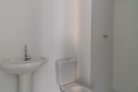 Apartamento para alugar com 32m², 2 quartos e sem vaga Apartamento para alugar com 32m², 2 quartos e sem vagaBanheiro