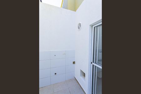 Casa para alugar com 64m², 2 quartos e 1 vagaÁrea de Serviço