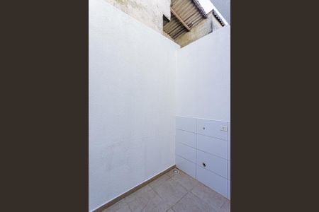 Casa para alugar com 64m², 2 quartos e 1 vagaÁrea de Serviço