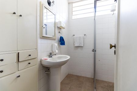 Casa à venda com 197m², 2 quartos e 2 vagasBanheiro Social