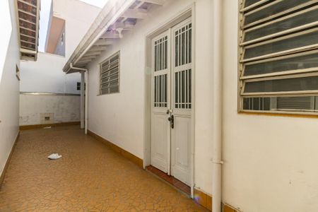 Casa à venda com 197m², 2 quartos e 2 vagasQuintal