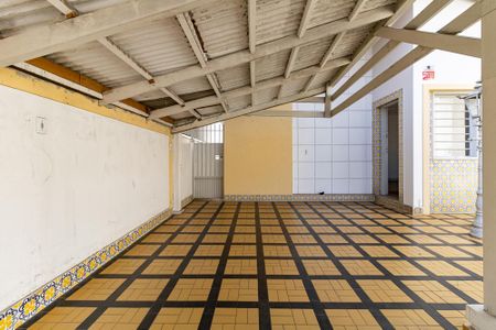 Casa à venda com 197m², 2 quartos e 2 vagasGaragem