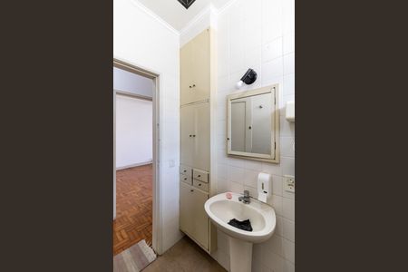 Casa à venda com 197m², 2 quartos e 2 vagasBanheiro Social