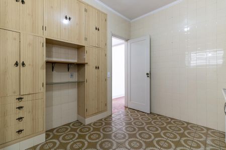 Casa à venda com 197m², 2 quartos e 2 vagasCozinha