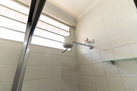 Casa à venda com 197m², 2 quartos e 2 vagasBanheiro Social