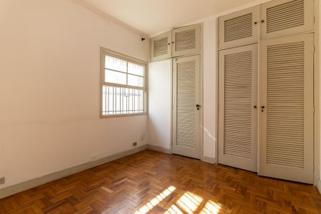 Casa à venda com 197m², 2 quartos e 2 vagasSuíte 