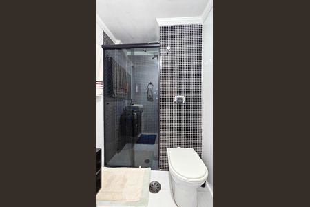 Apartamento à venda com 68m², 3 quartos e 2 vagas Apartamento à venda com 68m², 3 quartos e 2 vagasBanheiro de Serviço