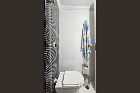 Apartamento à venda com 68m², 3 quartos e 2 vagas Apartamento à venda com 68m², 3 quartos e 2 vagasBanheiro de Serviço