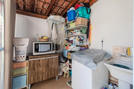 Casa de condomínio à venda com 148m², 3 quartos e 2 vagas Casa de condomínio à venda com 148m², 3 quartos e 2 vagasCozinha e Área de Serviço