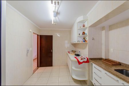 Apartamento à venda com 130m², 3 quartos e 2 vagasCozinha