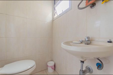 Apartamento à venda com 130m², 3 quartos e 2 vagasBanheiro de Serviço