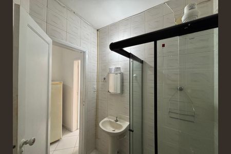 Apartamento à venda com 27m², 1 quarto e sem vaga Apartamento à venda com 27m², 1 quarto e sem vagaBanheiro social