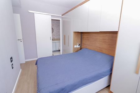 Apartamento à venda com 69m², 2 quartos e 1 vagaSuíte 