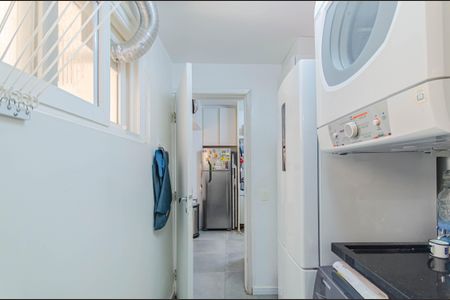 Apartamento para alugar com 135m², 3 quartos e 1 vagaÁrea de Serviço