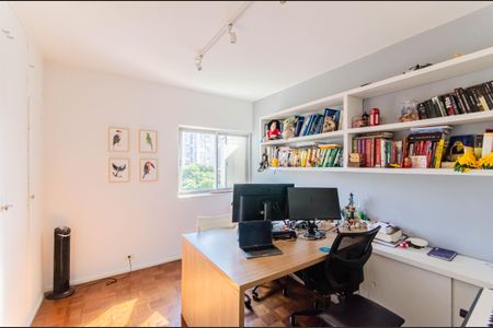 Apartamento para alugar com 135m², 3 quartos e 1 vagaQuarto 2