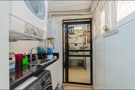 Apartamento para alugar com 135m², 3 quartos e 1 vagaÁrea de Serviço