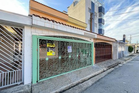 Casa à venda com 189m², 4 quartos e 2 vagasFachada + Plaquinha