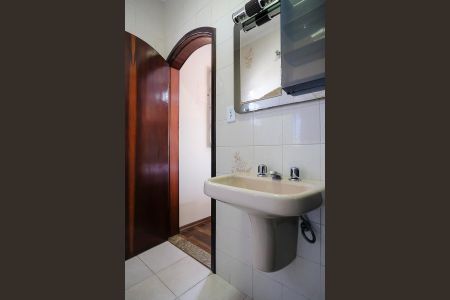 Casa à venda com 189m², 4 quartos e 2 vagasBanheiro da suíte