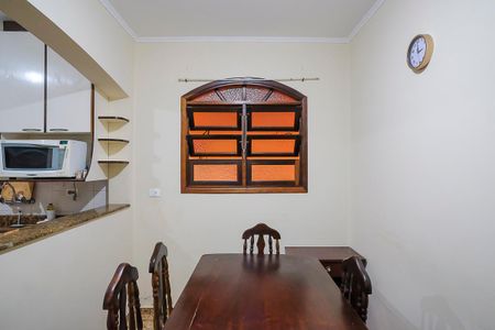 Casa à venda com 189m², 4 quartos e 2 vagasCozinha