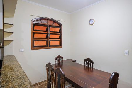 Casa à venda com 189m², 4 quartos e 2 vagasCozinha