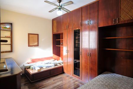 Casa à venda com 189m², 4 quartos e 2 vagasQuarto 1