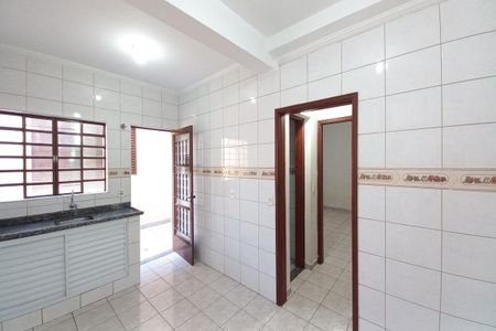 Casa à venda com 250m², 5 quartos e 4 vagasCozinha 2