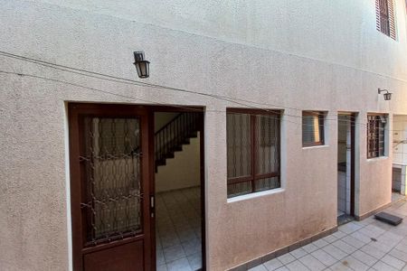 Casa à venda com 250m², 5 quartos e 4 vagasVista do Quarto 2