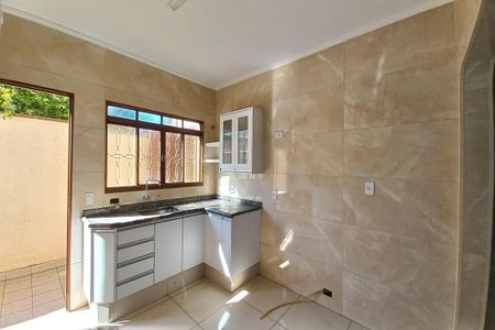 Casa à venda com 250m², 5 quartos e 4 vagasCozinha