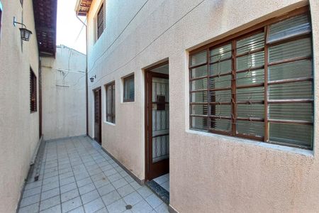 Casa à venda com 250m², 5 quartos e 4 vagasCorredor