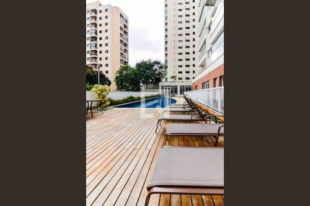 Apartamento à venda com 71m², 2 quartos e 1 vagaPiscina