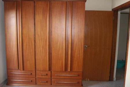 Casa à venda com 300m², 4 quartos e 4 vagasSuíte 4