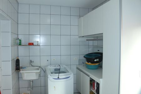 Casa à venda com 300m², 4 quartos e 4 vagasÁrea de Serviço