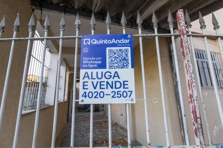 Casa à venda com 235m², 5 quartos e 4 vagas Casa à venda com 235m², 5 quartos e 4 vagasFachada - plaquinha