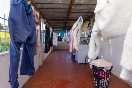 Casa à venda com 235m², 5 quartos e 4 vagas Casa à venda com 235m², 5 quartos e 4 vagasCasa 1 - Área de Serviço