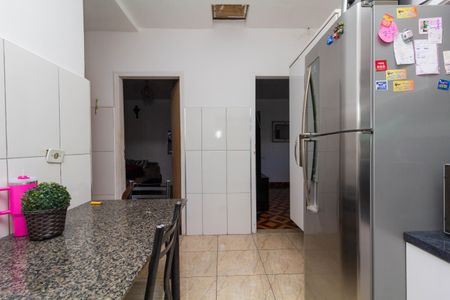 Casa à venda com 235m², 5 quartos e 4 vagas Casa à venda com 235m², 5 quartos e 4 vagasCasa 1 - Cozinha