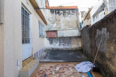 Casa à venda com 235m², 5 quartos e 4 vagas Casa à venda com 235m², 5 quartos e 4 vagasQuintal