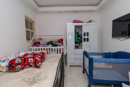 Casa à venda com 235m², 5 quartos e 4 vagas Casa à venda com 235m², 5 quartos e 4 vagasCasa 2 - Quarto