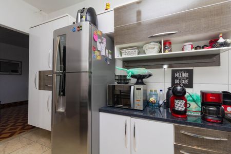 Casa à venda com 235m², 5 quartos e 4 vagas Casa à venda com 235m², 5 quartos e 4 vagasCasa 1 - Cozinha