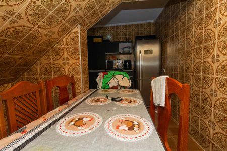 Casa à venda com 235m², 5 quartos e 4 vagas Casa à venda com 235m², 5 quartos e 4 vagasCasa 2 - Cozinha