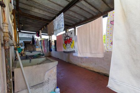 Casa à venda com 235m², 5 quartos e 4 vagas Casa à venda com 235m², 5 quartos e 4 vagasCasa 1 - Área de Serviço