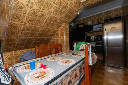 Casa à venda com 235m², 5 quartos e 4 vagas Casa à venda com 235m², 5 quartos e 4 vagasCasa 2 - Cozinha