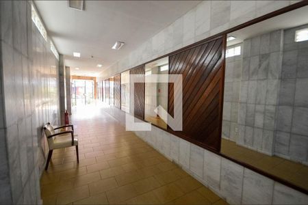 Apartamento à venda com 100m², 3 quartos e 2 vagasHall