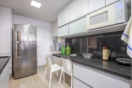 Apartamento à venda com 100m², 3 quartos e 2 vagasCozinha