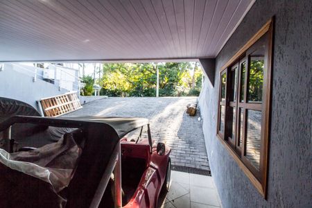 Casa de condomínio à venda com 420m², 5 quartos e 4 vagas Casa de condomínio à venda com 420m², 5 quartos e 4 vagasÁrea comum