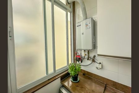 Apartamento à venda com 150m², 3 quartos e 1 vagaÁrea de Serviço