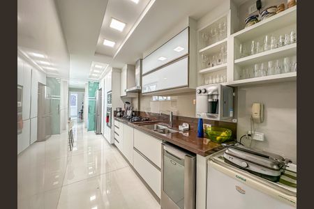 Apartamento à venda com 150m², 3 quartos e 1 vagaCozinha